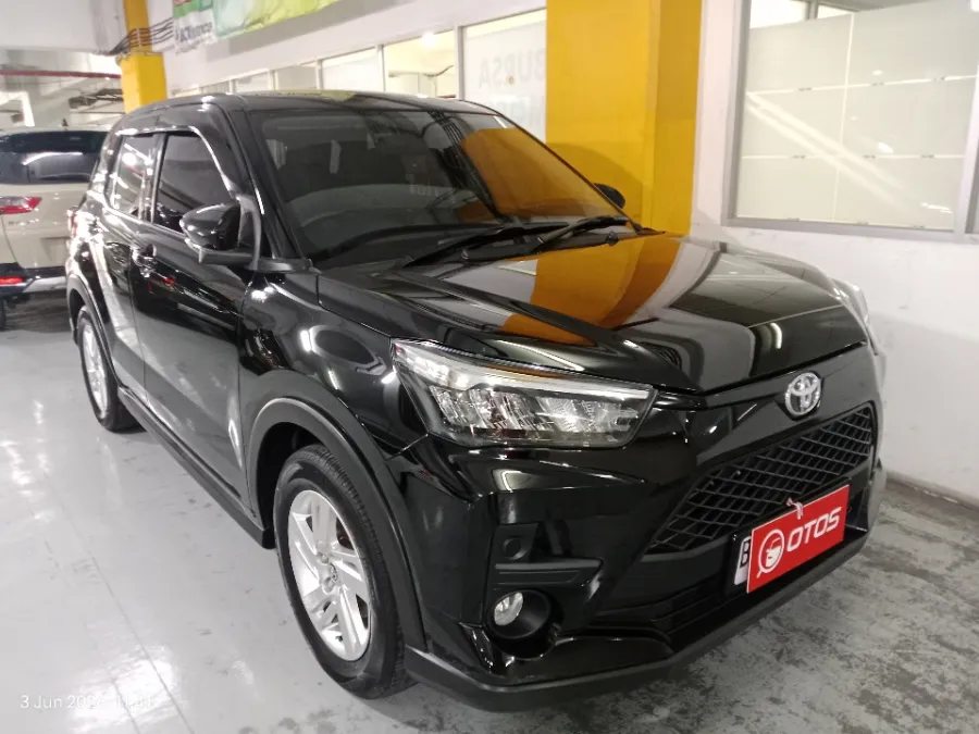 Foto Mobil Bekas Kanan Depan Toyota Raize 1.2 G tahun 2022