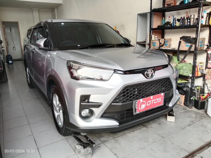 Foto Mobil Bekas Kanan Depan Toyota Raize 1.2 G tahun 2022