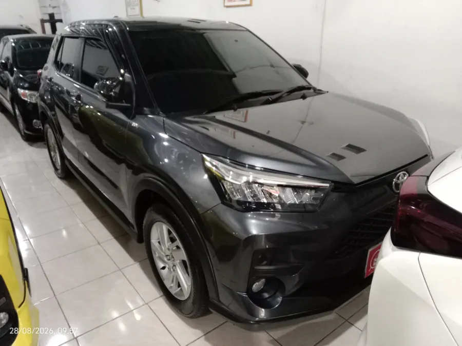 Foto Mobil Bekas Kanan Depan Toyota Raize 1.2 G tahun 2023