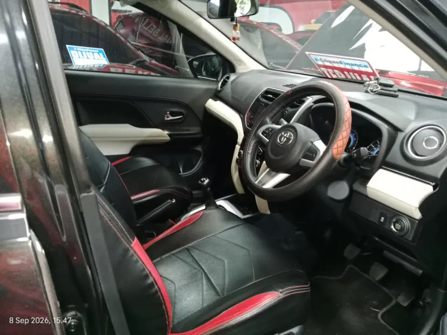 Foto Mobil Bekas Kabin Depan Toyota Rush 1.5 tahun 2019