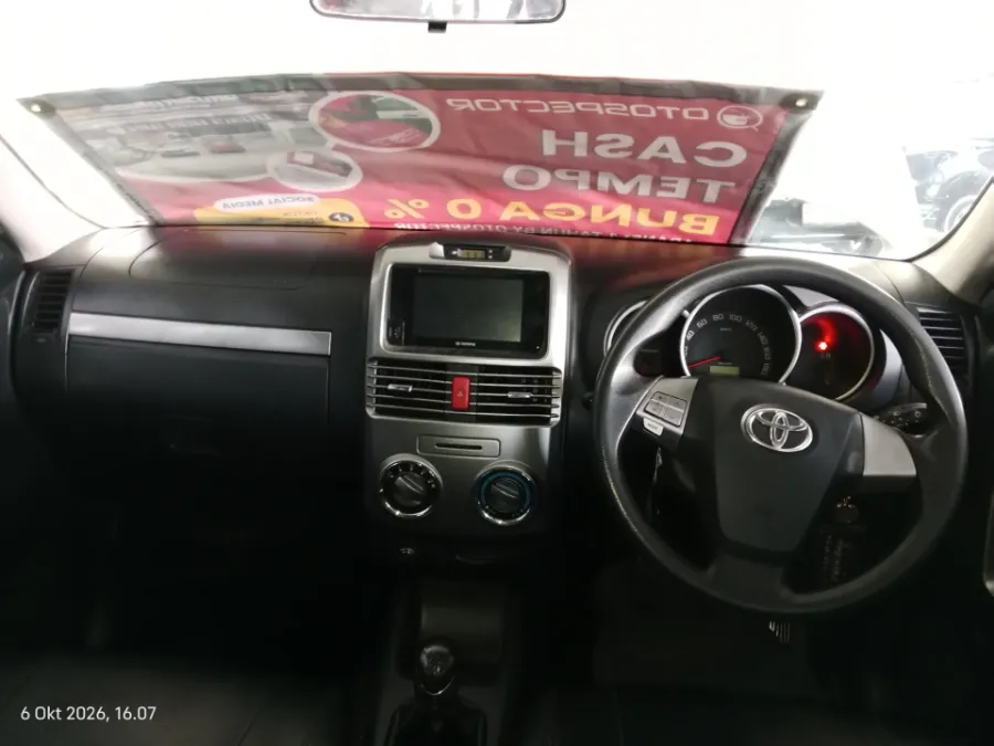 Foto Mobil Bekas Dashboard Toyota Rush 1.5 G tahun 2017