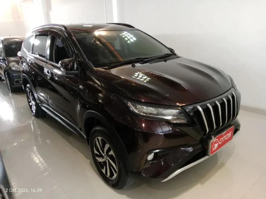 Foto Mobil Bekas Kanan Depan Toyota Rush 1.5 G tahun 2018