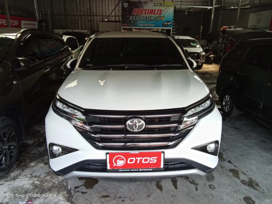 Foto Mobil Bekas Tampak Depan Toyota Rush 1.5 G tahun 2019