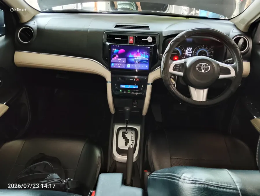 Foto Mobil Bekas Dashboard Toyota Rush 1.5 G tahun 2023