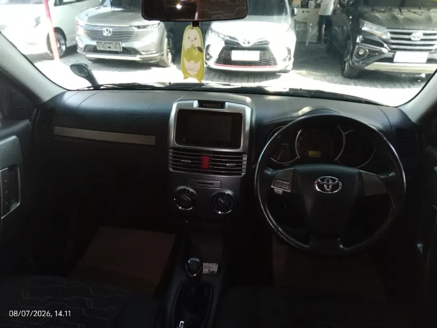Foto Mobil Bekas Dashboard Toyota Rush 1.5 S tahun 2016