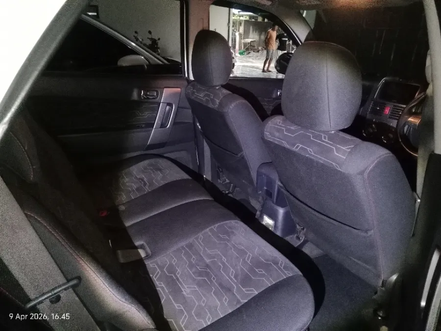 Foto Mobil Bekas Kabin Belakang Toyota Rush 1.5 S tahun 2016