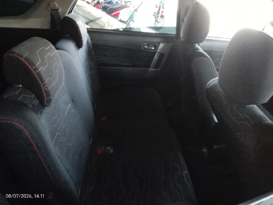 Foto Mobil Bekas Kabin Belakang Toyota Rush 1.5 S tahun 2016