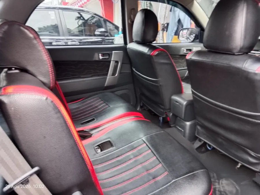Foto Mobil Bekas Kabin Belakang Toyota Rush 1.5 S tahun 2016