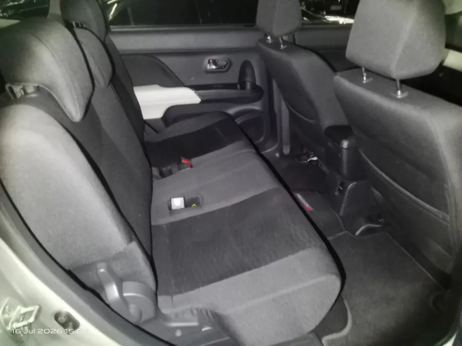 Foto Mobil Bekas Kabin Belakang Toyota Rush 1.5 S tahun 2019