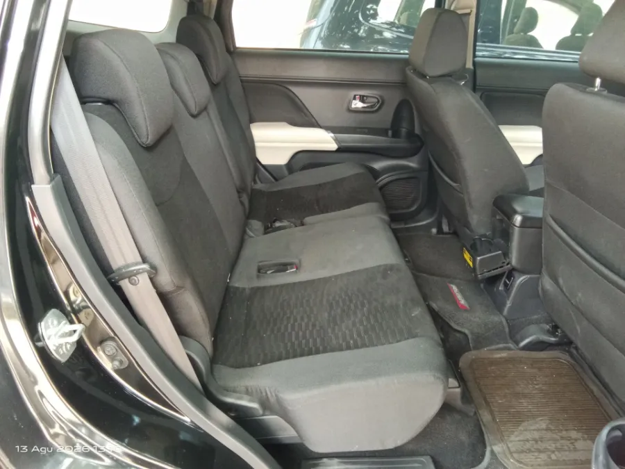 Foto Mobil Bekas Kabin Belakang Toyota Rush 1.5 S tahun 2019