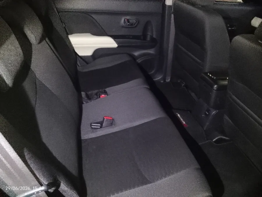 Foto Mobil Bekas Kabin Belakang Toyota Rush 1.5 S tahun 2020