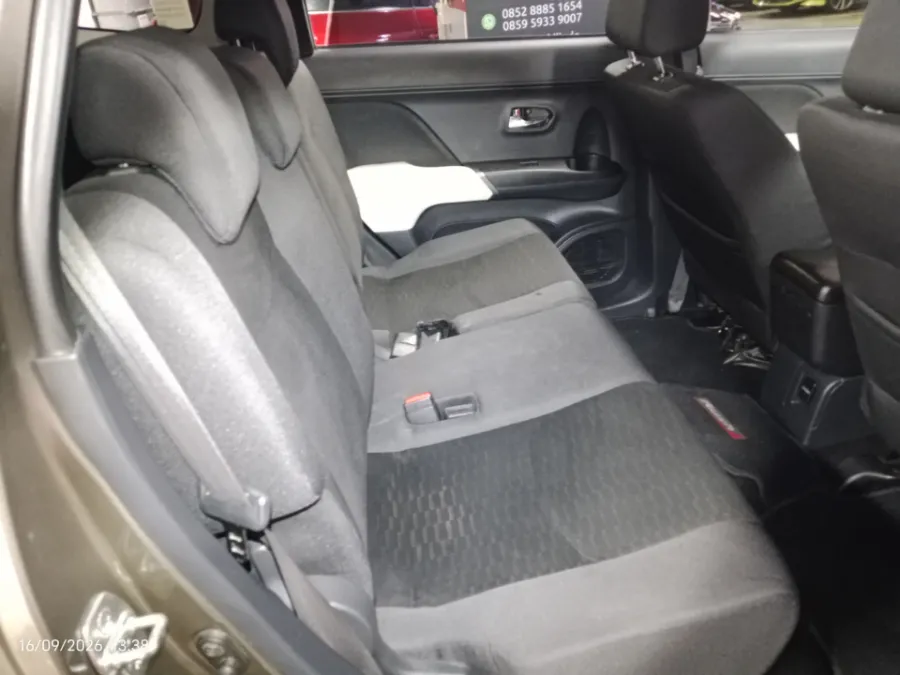Foto Mobil Bekas Kabin Belakang Toyota Rush 1.5 S tahun 2020