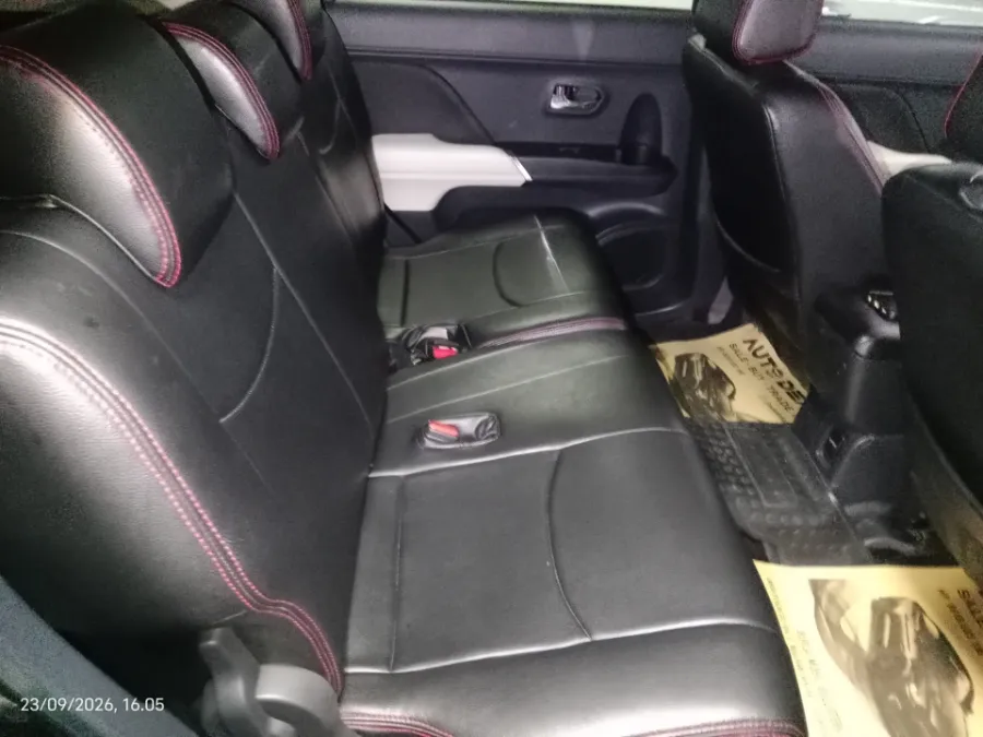 Foto Mobil Bekas Kabin Belakang Toyota Rush 1.5 S tahun 2020