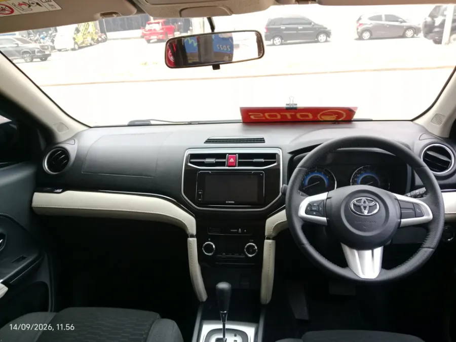 Foto Mobil Bekas Dashboard Toyota Rush 1.5 S tahun 2021