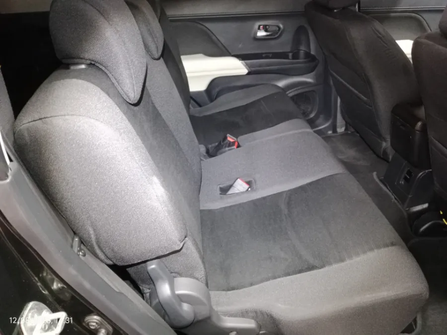 Foto Mobil Bekas Kabin Belakang Toyota Rush 1.5 S tahun 2021