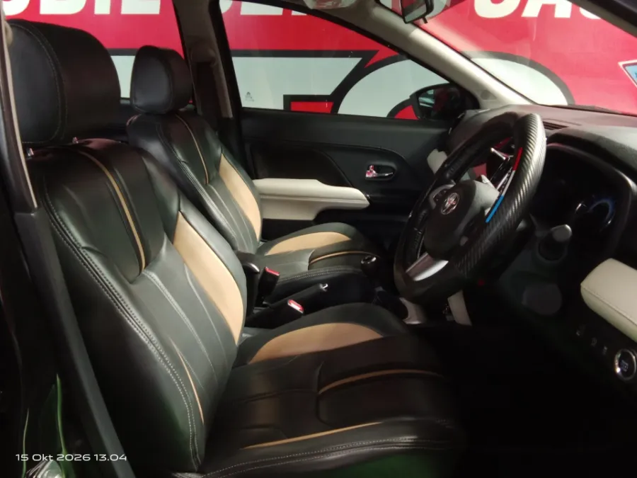 Foto Mobil Bekas Kabin Depan Toyota Rush 1.5 S tahun 2021