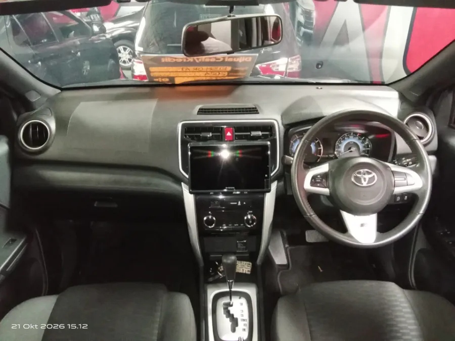 Foto Mobil Bekas Dashboard Toyota Rush 1.5 S tahun 2024
