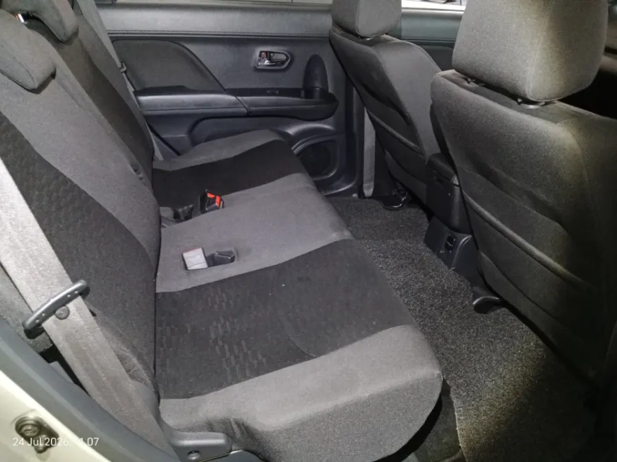 Foto Mobil Bekas Kabin Belakang Toyota Rush 1.5 S tahun 2025