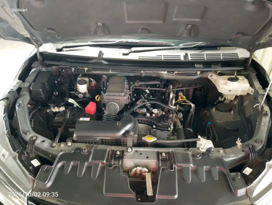 Foto Mobil Bekas Mesin Toyota Rush 1.5 S tahun 2025