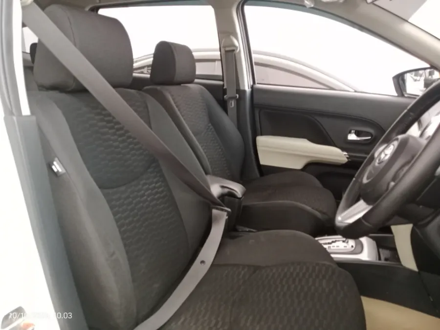 Foto Mobil Bekas Kabin Depan Toyota Rush 1.5 TRD Sportivo tahun 2019