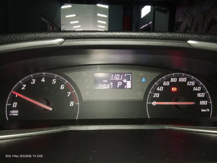 Foto Mobil Bekas Odometer Toyota Sienta 1.5 G tahun 2017