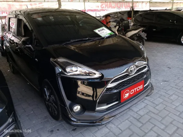 2016 Toyota Sienta 1.5 Q
