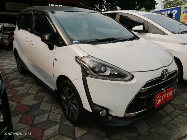 2017 Toyota Sienta 1.5 Q
