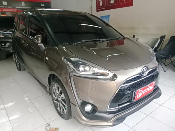 2017 Toyota Sienta 1.5 Q