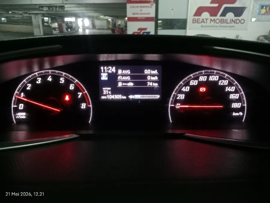 Foto Mobil Bekas Odometer Toyota Sienta 1.5 Q tahun 2017