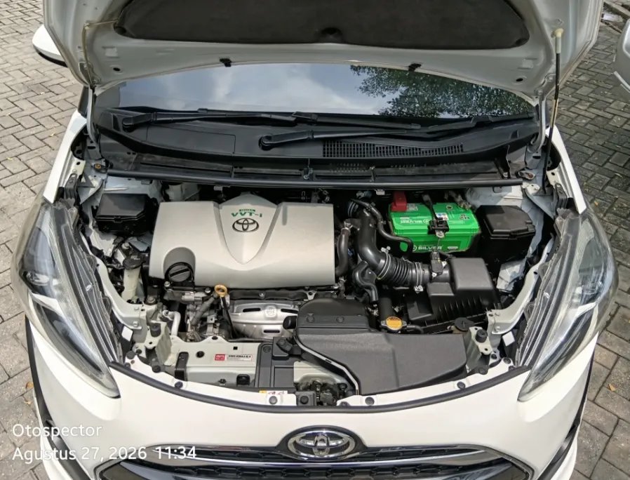 Foto Mobil Bekas Mesin Toyota Sienta 1.5 Q tahun 2019