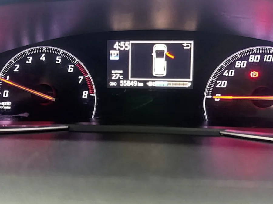 Foto Mobil Bekas Odometer Toyota Sienta 1.5 Q tahun 2021