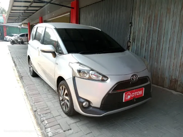 2016 Toyota Sienta 1.5 V
