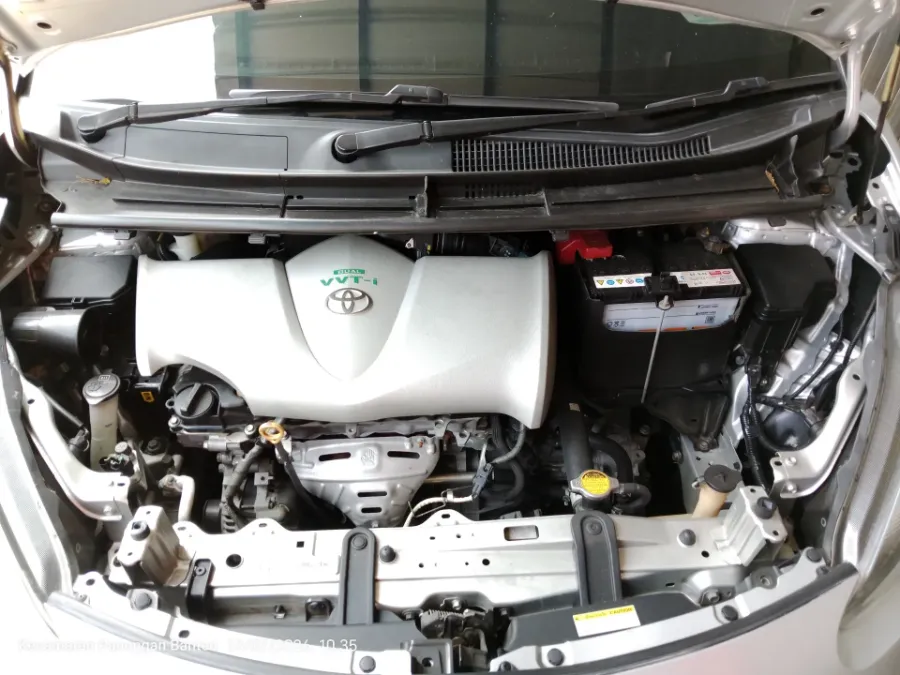 Foto Mobil Bekas Mesin Toyota Sienta 1.5 V tahun 2016
