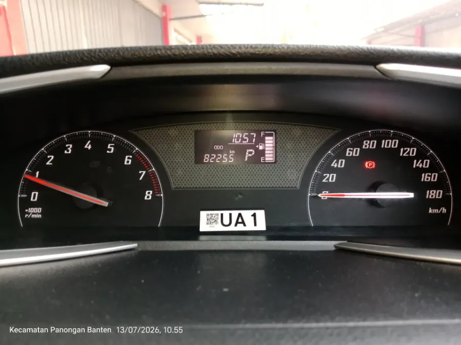 Foto Mobil Bekas Odometer Toyota Sienta 1.5 V tahun 2016