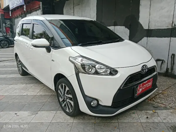 2017 Toyota Sienta 1.5 V