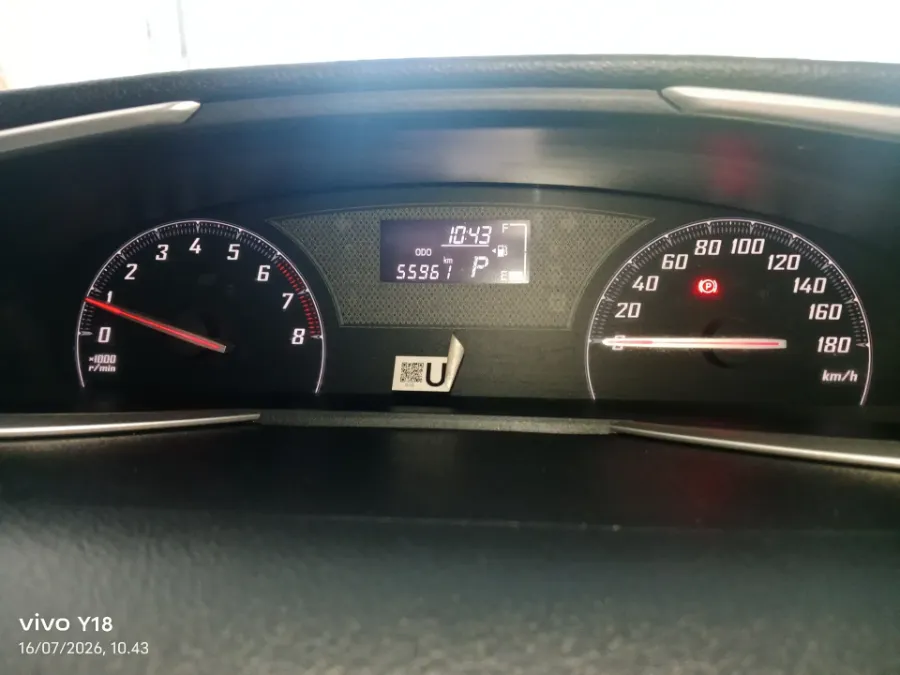 Foto Mobil Bekas Odometer Toyota Sienta 1.5 V tahun 2018