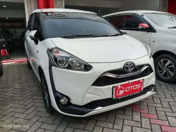 2019 Toyota Sienta 1.5 V