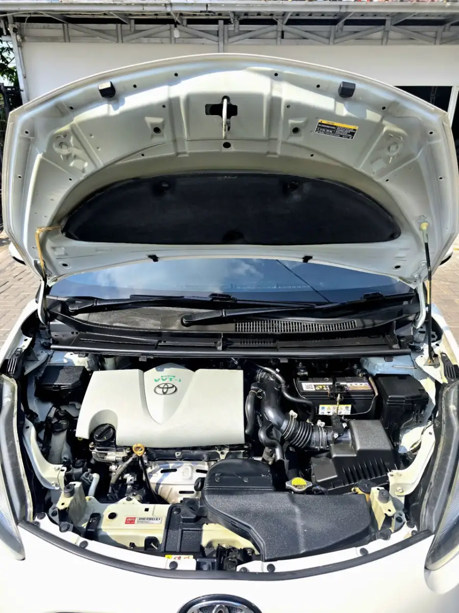 Foto Mobil Bekas Mesin Toyota Sienta 1.5 V tahun 2019