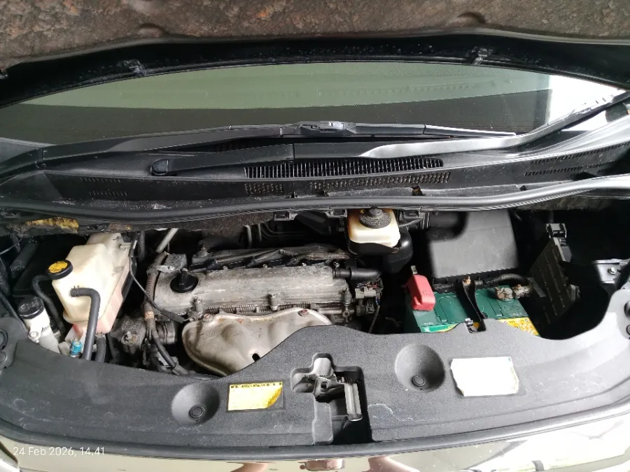 Foto Mobil Bekas Mesin Toyota Vellfire 2.4 Z tahun 2012