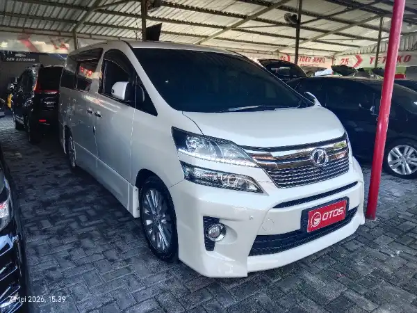 2013 Toyota Vellfire 2.4 Z