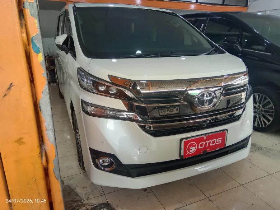 Foto Mobil Bekas Kanan Depan Toyota Vellfire 2.5 G tahun 2017