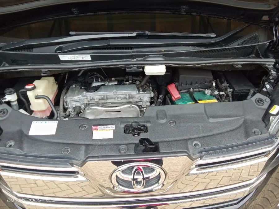 Foto Mobil Bekas Mesin Toyota Vellfire 2.5 G tahun 2017