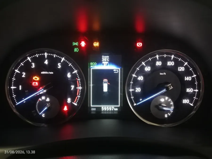 Foto Mobil Bekas Odometer Toyota Vellfire 2.5 G tahun 2017