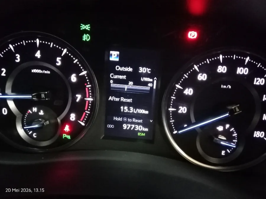 Foto Mobil Bekas Odometer Toyota Vellfire 2.5 G tahun 2018
