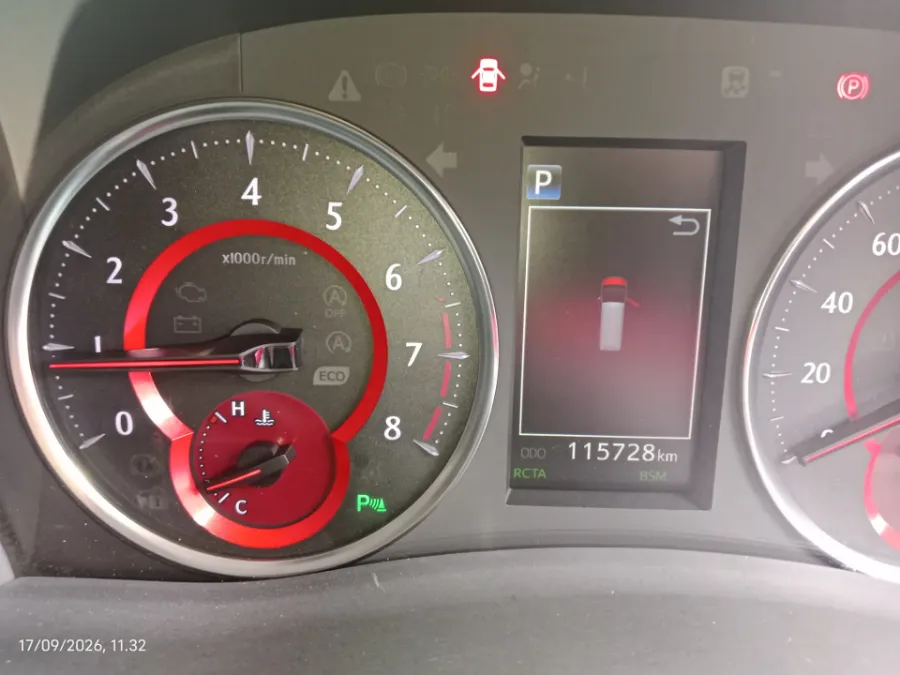Foto Mobil Bekas Odometer Toyota Vellfire 2.5 ZG tahun 2018