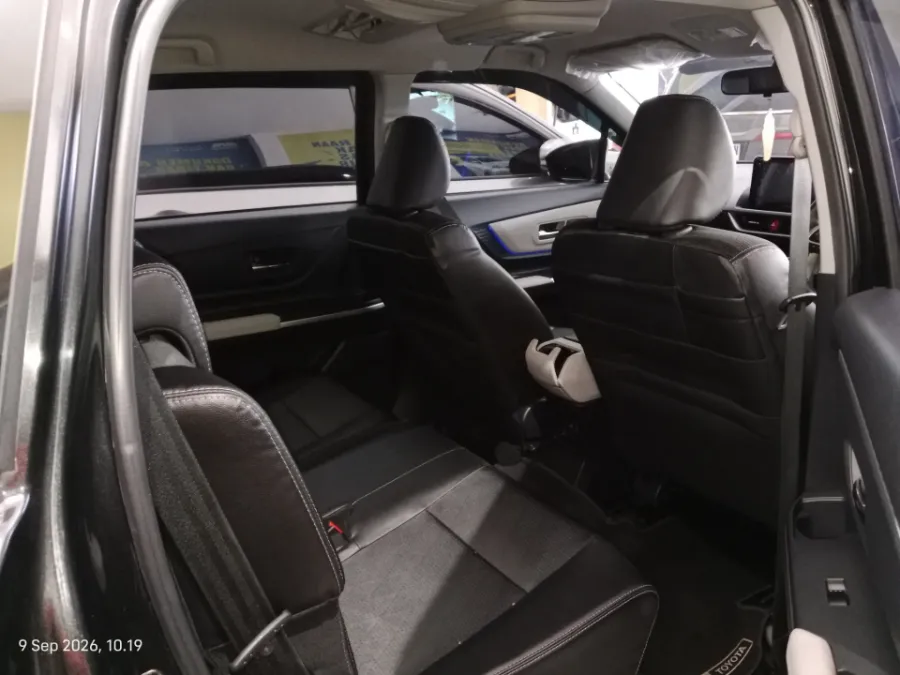 Foto Mobil Bekas Kabin Belakang Toyota Veloz 1.5 Q tahun 2021