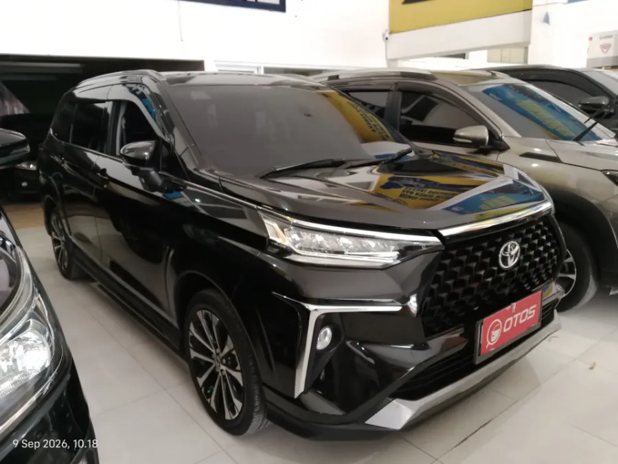 Foto Mobil Bekas Kanan Depan Toyota Veloz 1.5 Q tahun 2021