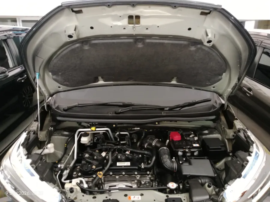 Foto Mobil Bekas Mesin Toyota Veloz 1.5 Q tahun 2021