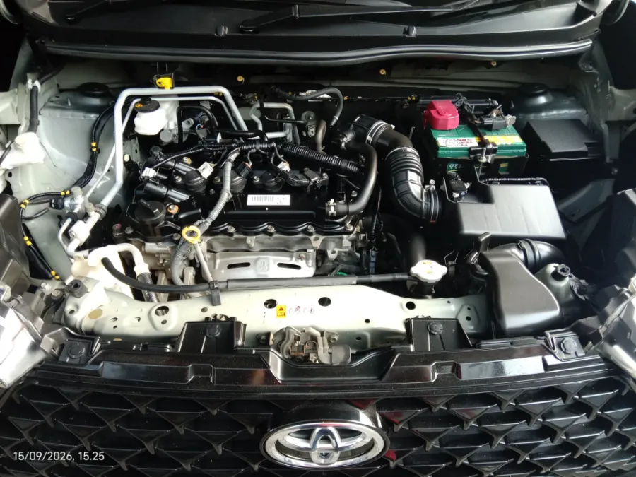 Foto Mobil Bekas Mesin Toyota Veloz 1.5 Q tahun 2021