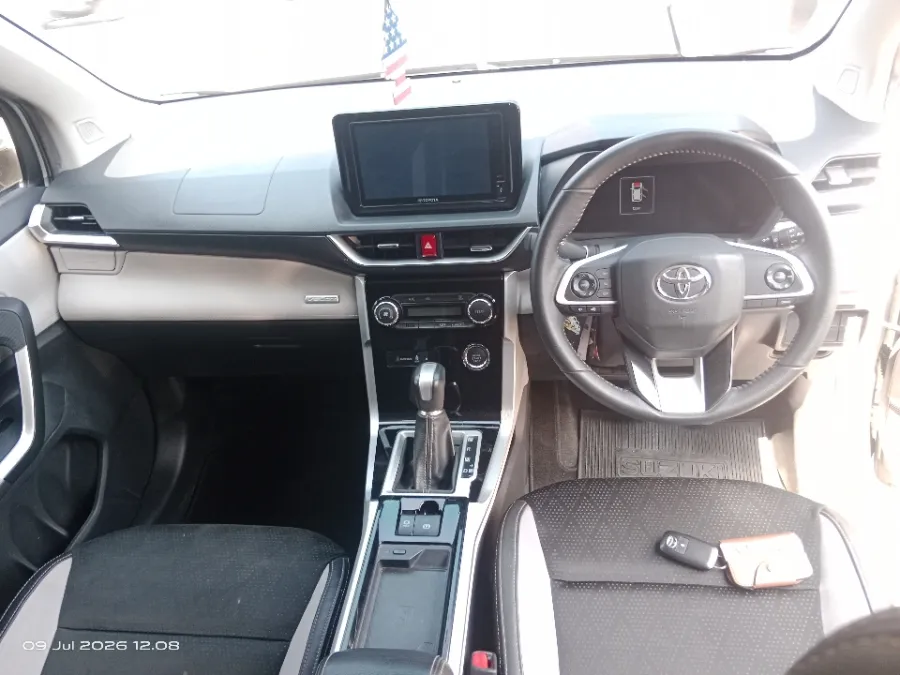 Foto Mobil Bekas Dashboard Toyota Veloz 1.5 Q tahun 2022